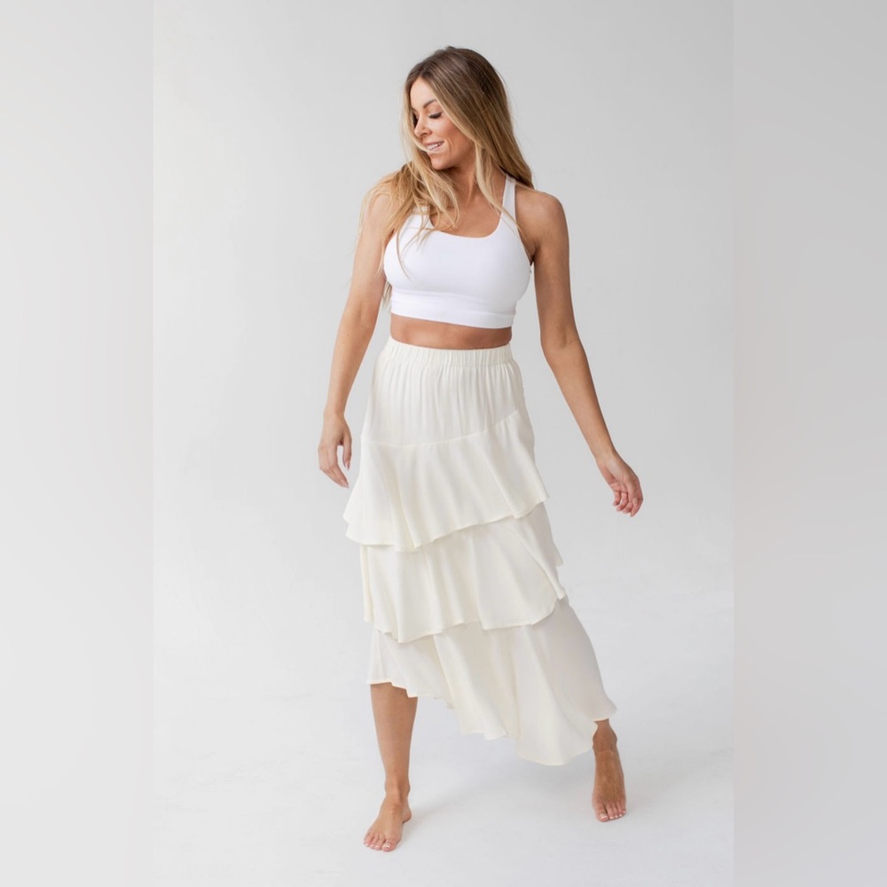 Savvi Cortney Ruffle Skirt Medium Ivory